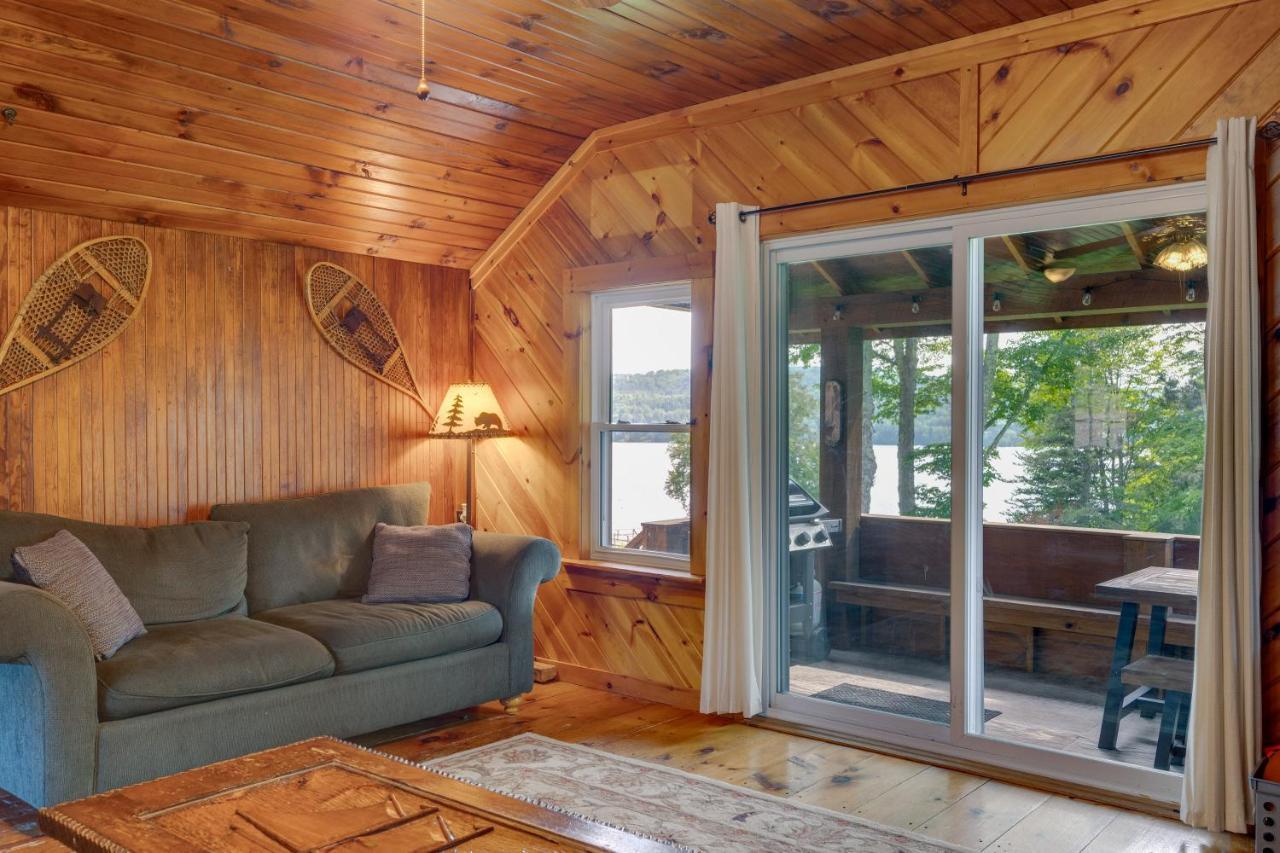 Rustic Cabin Retreat On Rangeley Lake! Екстер'єр фото