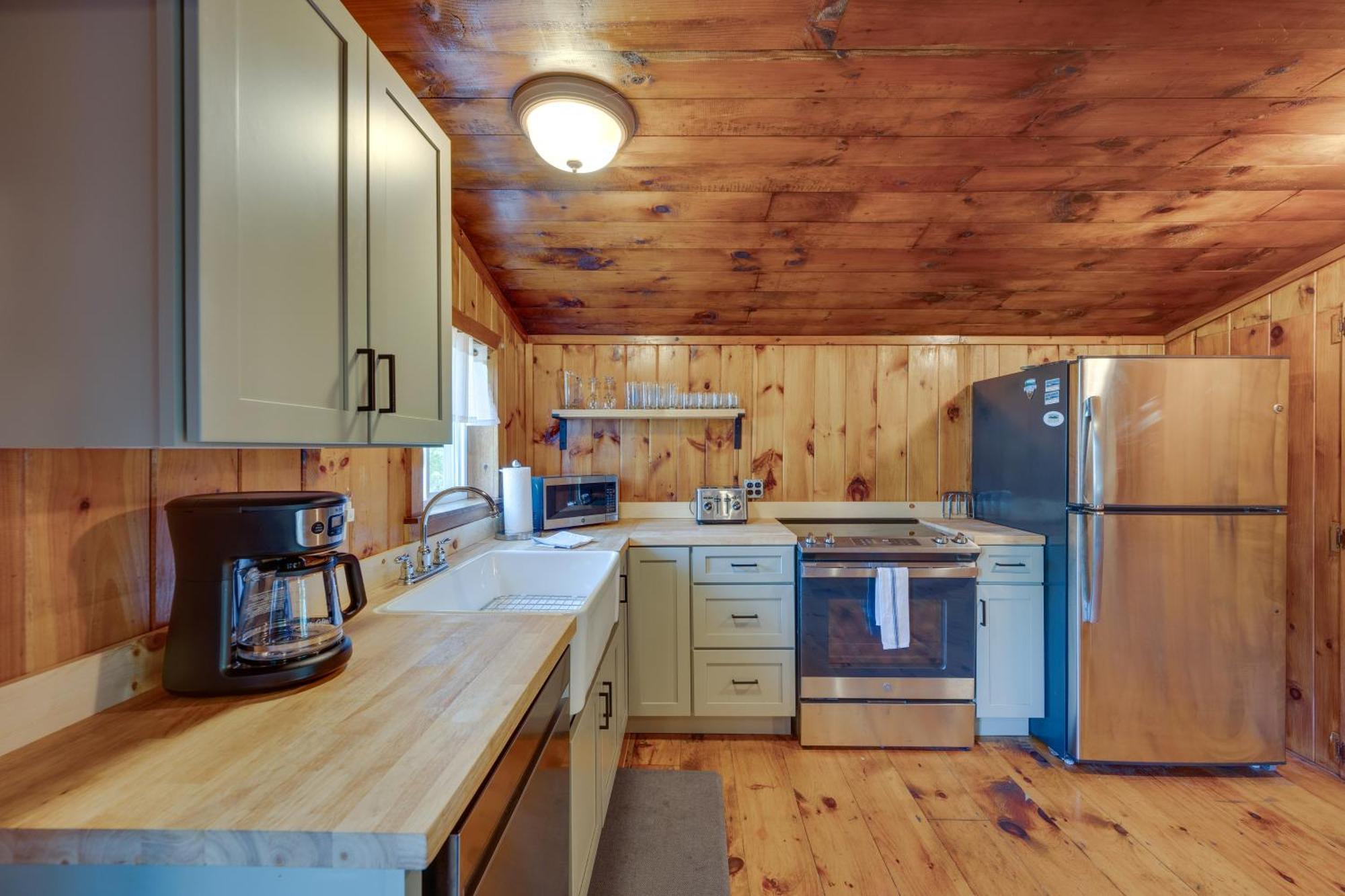 Rustic Cabin Retreat On Rangeley Lake! Екстер'єр фото