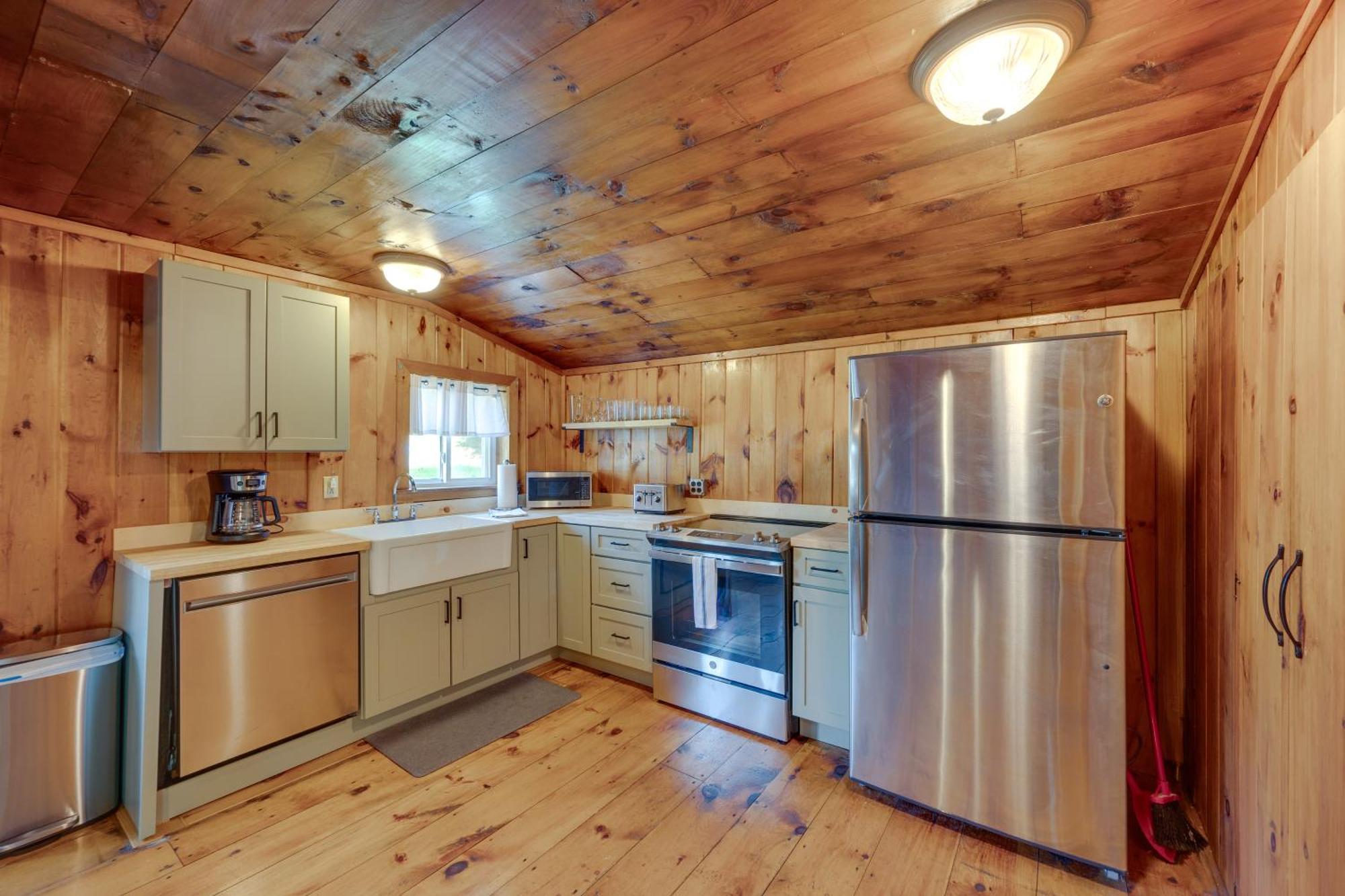 Rustic Cabin Retreat On Rangeley Lake! Екстер'єр фото